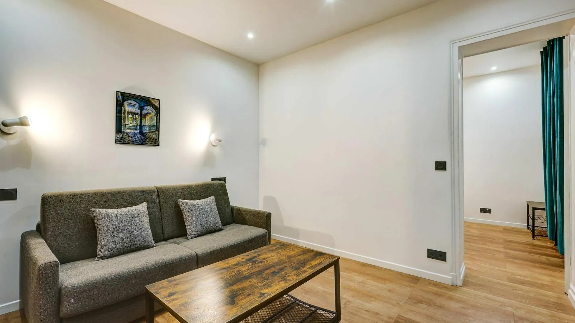 Cozy And Modern Next To Sacre-coeur * Paris