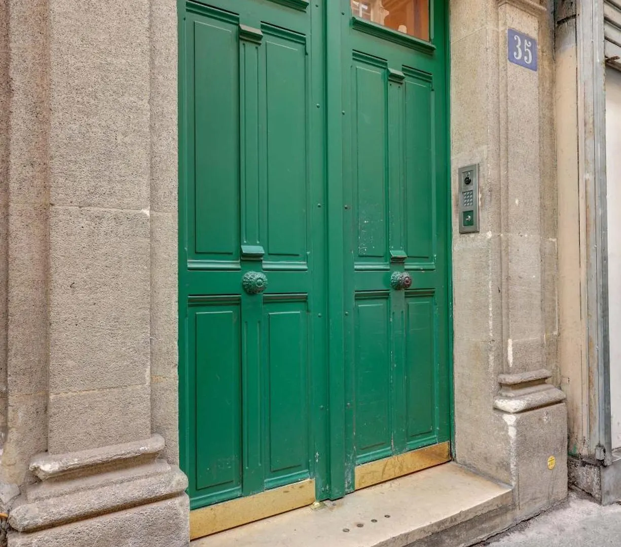 Cozy And Modern Next To Sacre-coeur Apartment
