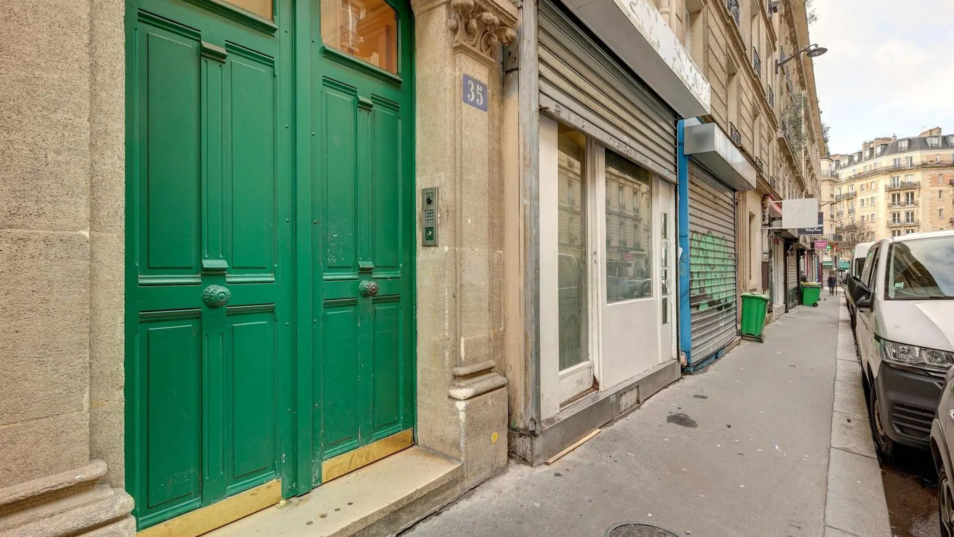 Cozy And Modern Next To Sacre-coeur Paris