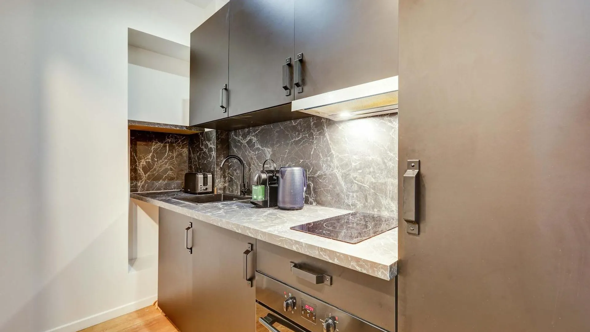 Cozy And Modern Next To Sacre-coeur Apartment *